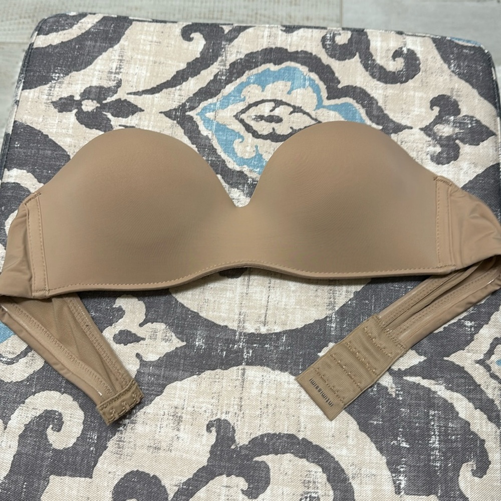 Intimissimi strapless bra -padded, no underwire 32C